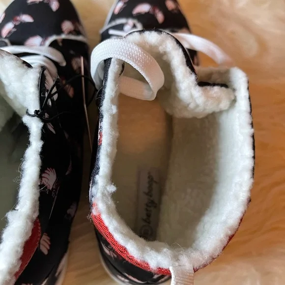 🆕Betty Boop  sneakers warmer - Picture 5 of 5